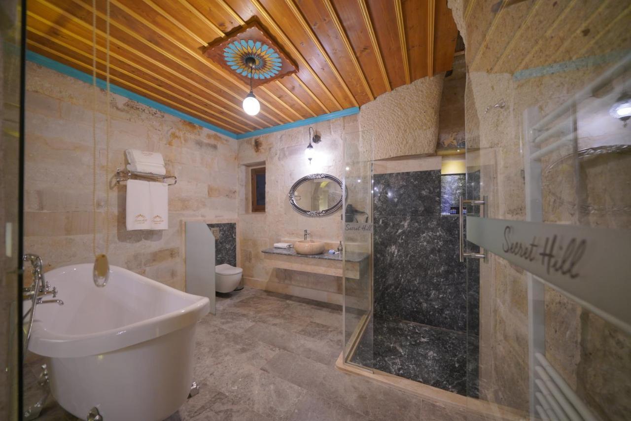 King Suite with Balcony,1559254237:JPEG