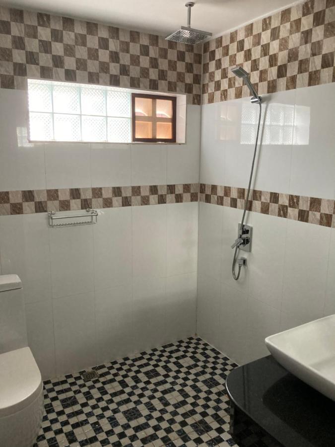 Family Room,1487732143:JPEG