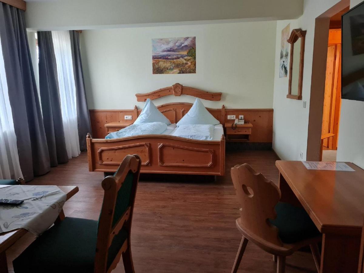 Großes Doppelzimmer