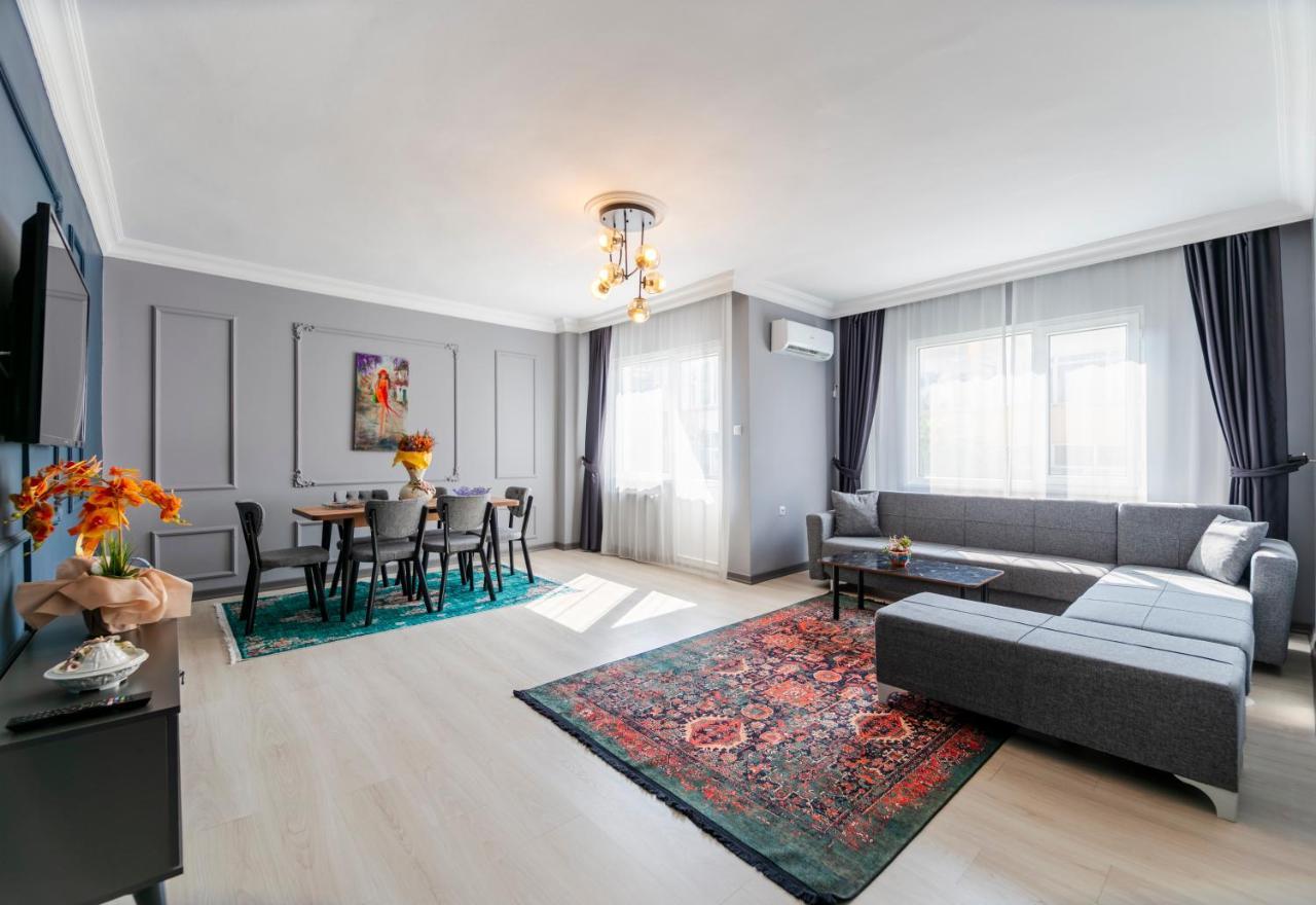 Apartment with Balcony,1488040771:JPEG