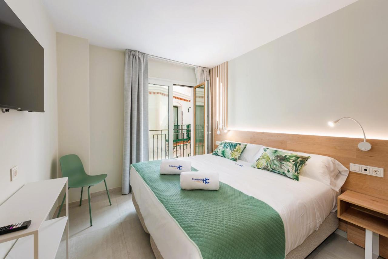 Deluxe Double Room Balcony,1488421573:JPEG