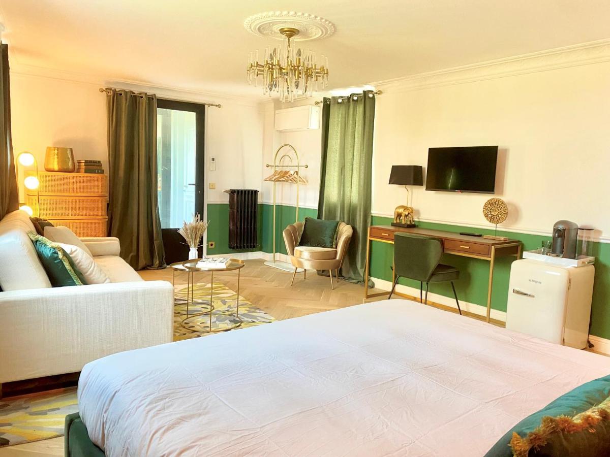 Deluxe Room,1491800212:JPEG