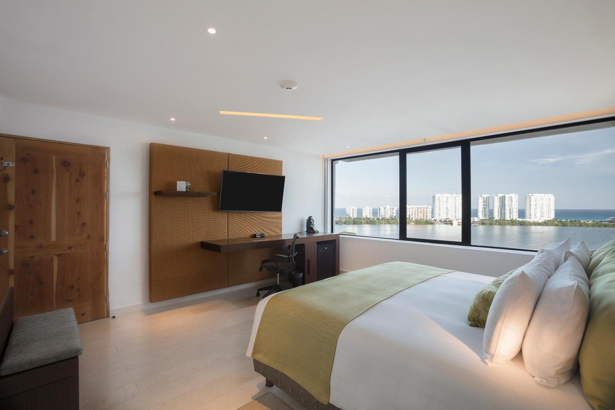 King Suite Terrace Ocean View