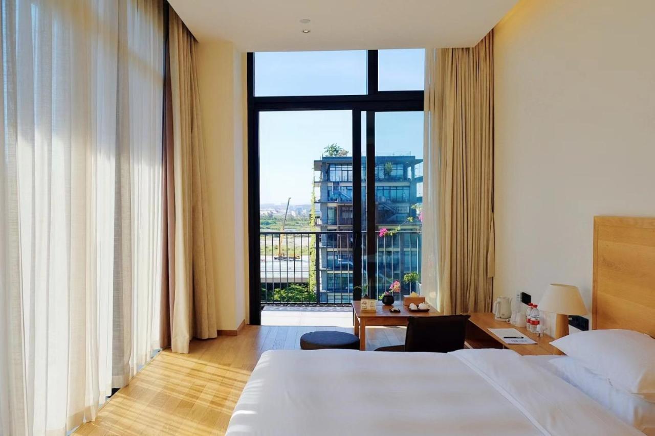 Double Room with Lake View