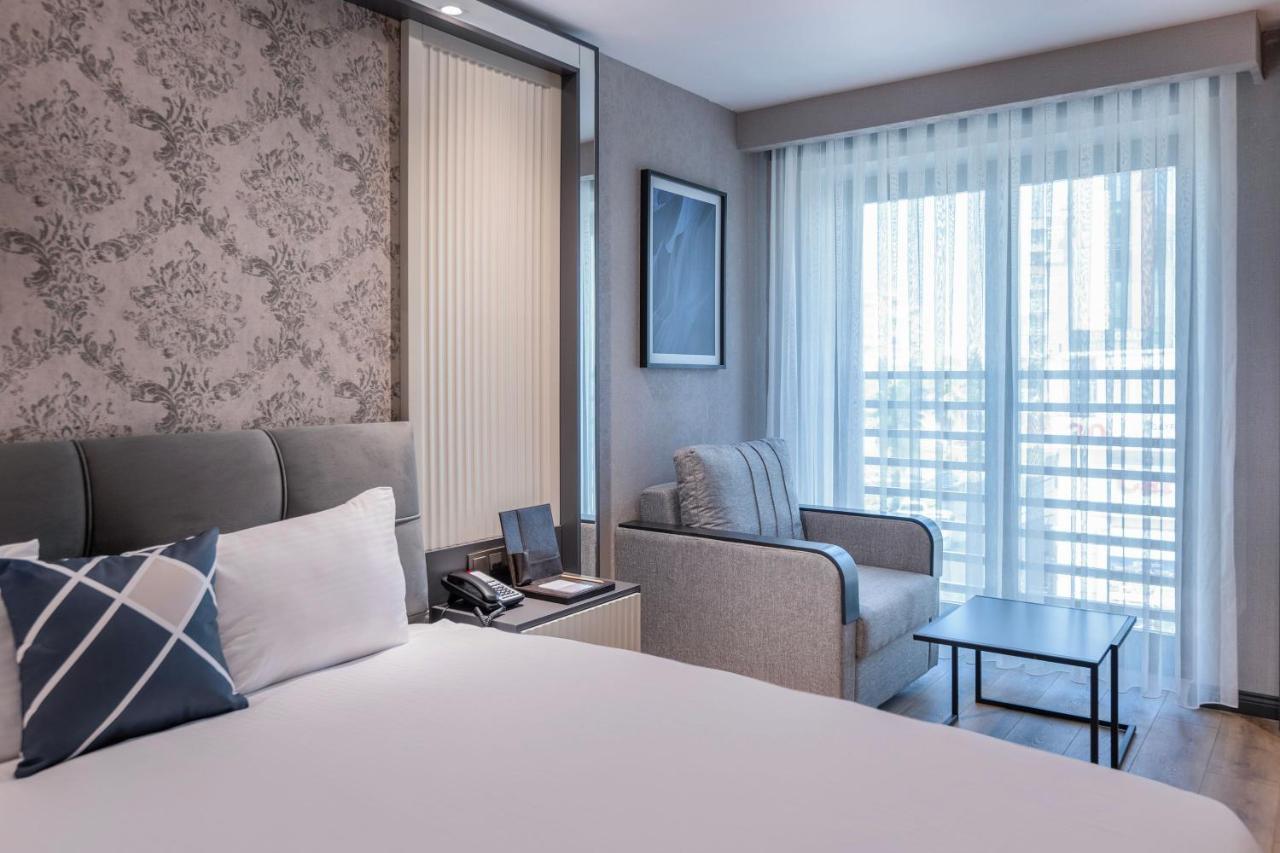 Superior King Room with Sofa Bed