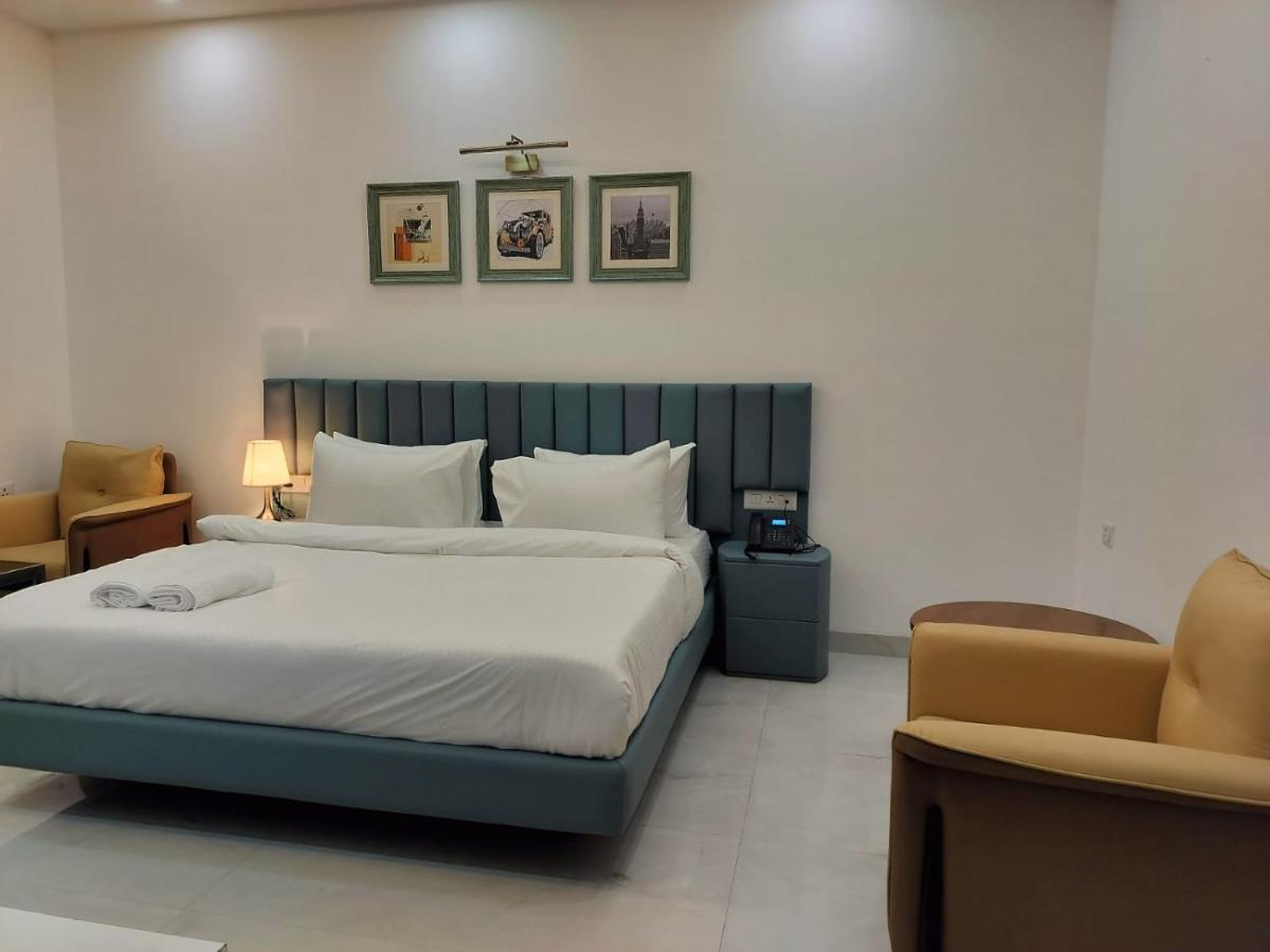 Suite Room with Private Balcony