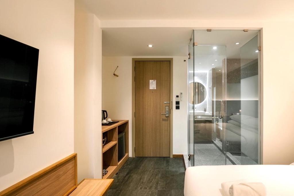 Standard Twin Room,1493796112:JPEG