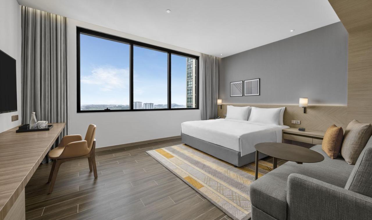 King Room with City View
