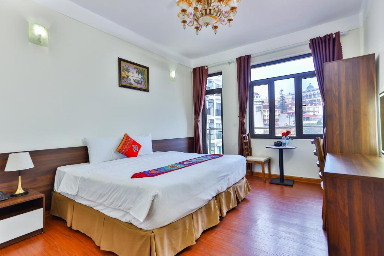 Superior Double or Twin Room with Mountain View