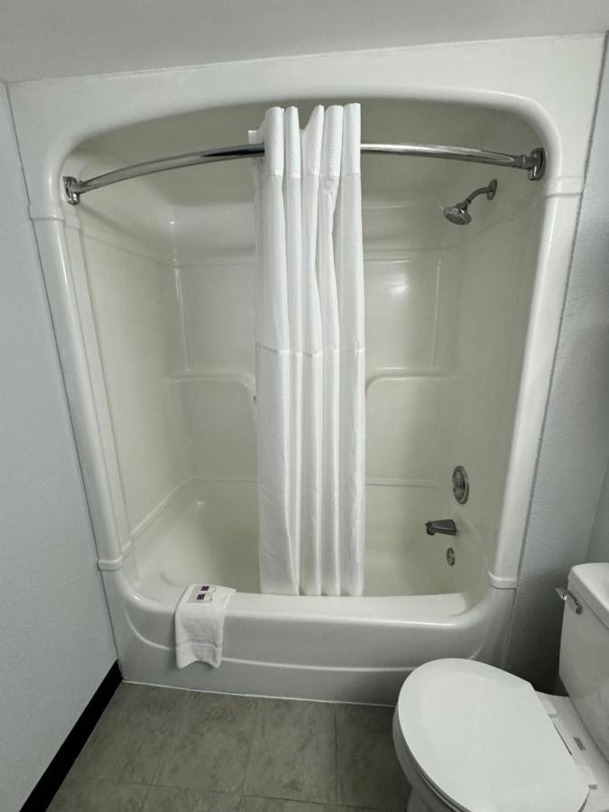 Deluxe Queen Room with Two Queen Beds - Non-Smoking