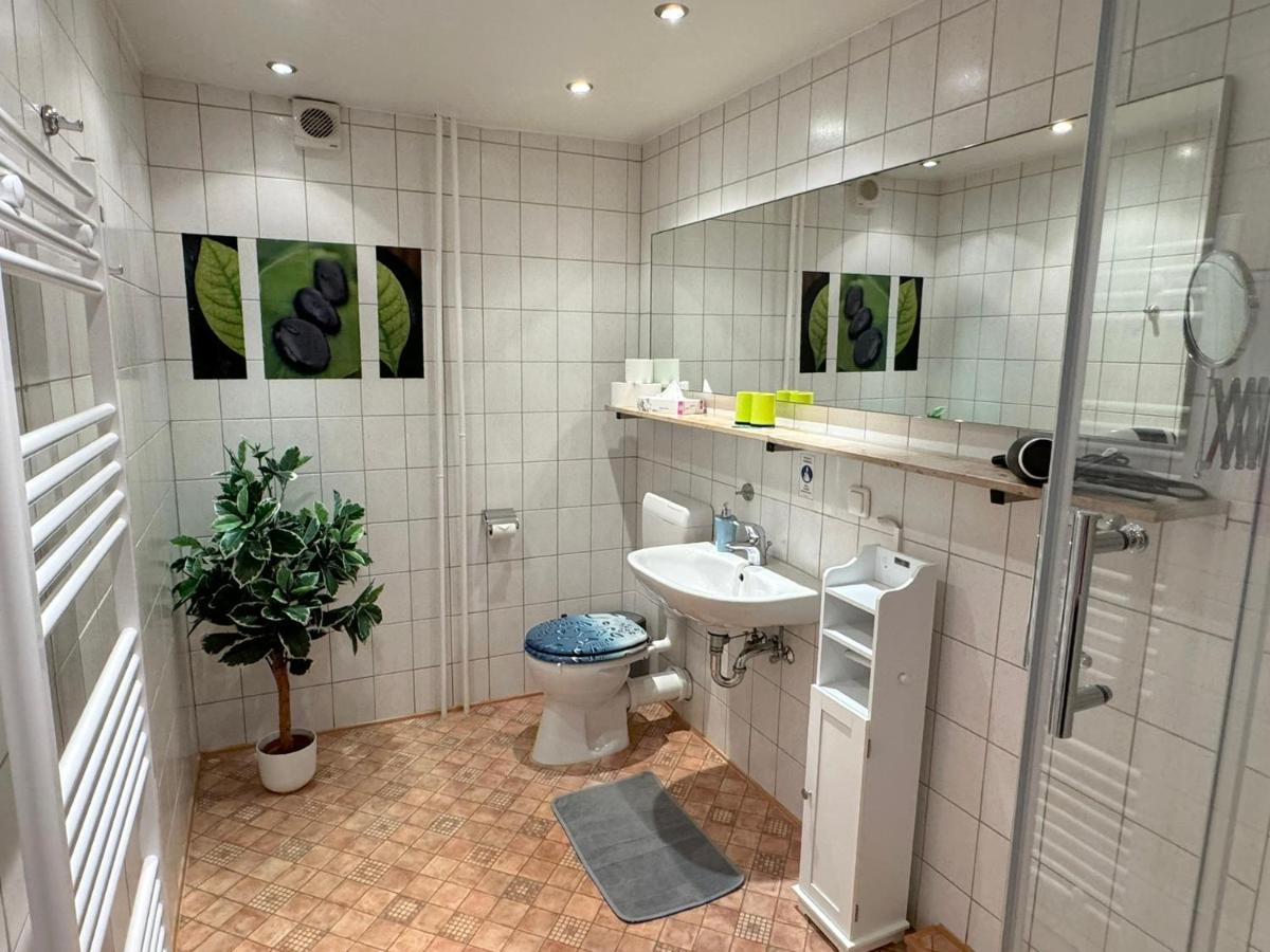 Apartment (3 Adults)