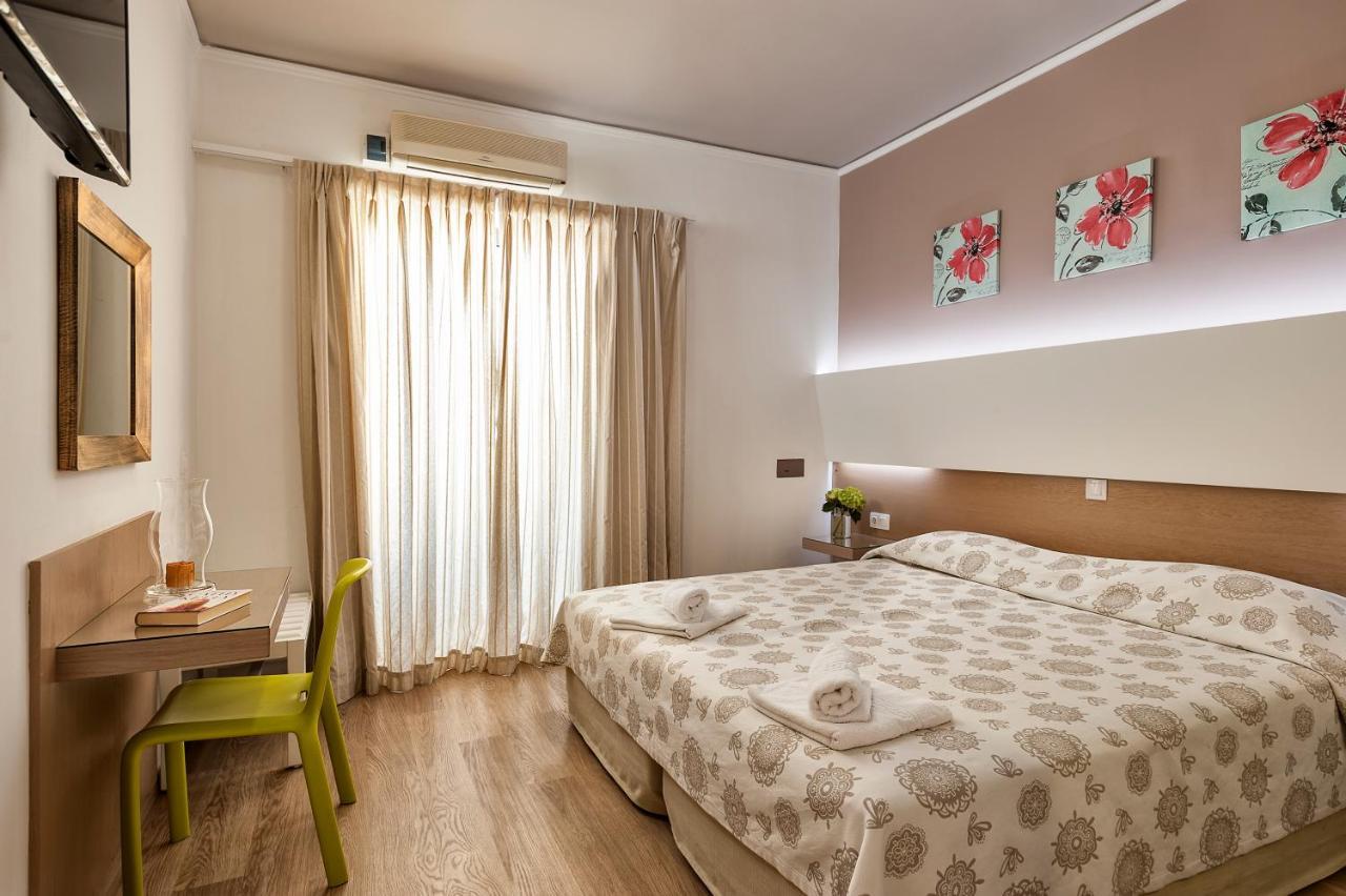 Two Bedrooms Apartment Balcony,1498494613:JPEG