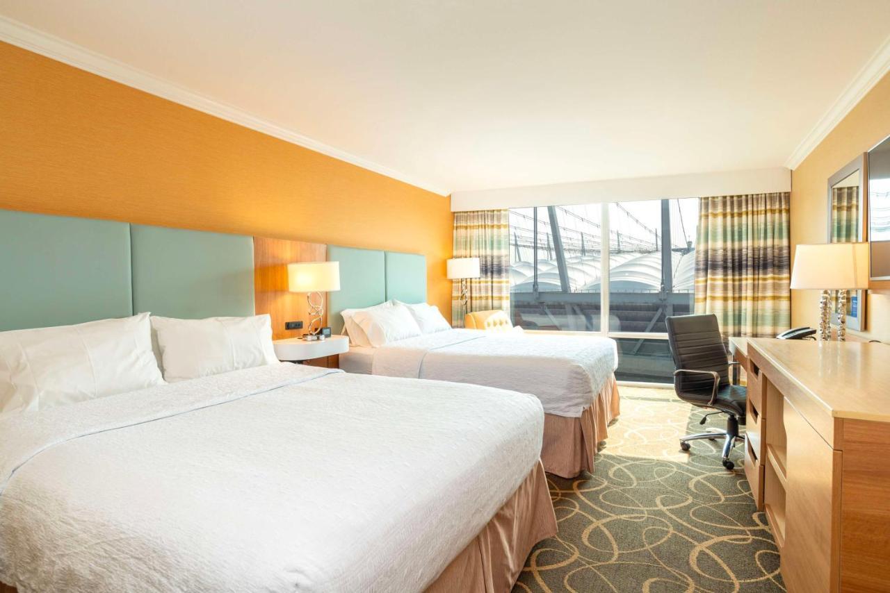 Queen Room Two Queen Beds City View Non-Smoking