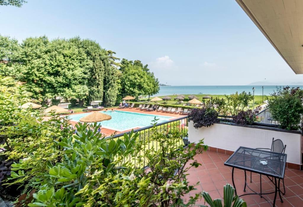 Chambre Double - Vue sur Piscine