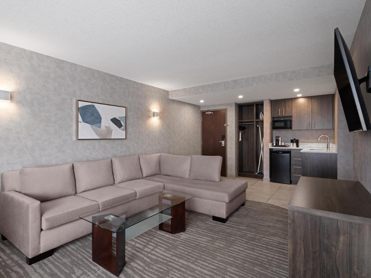 King Suite with Spa Bath
