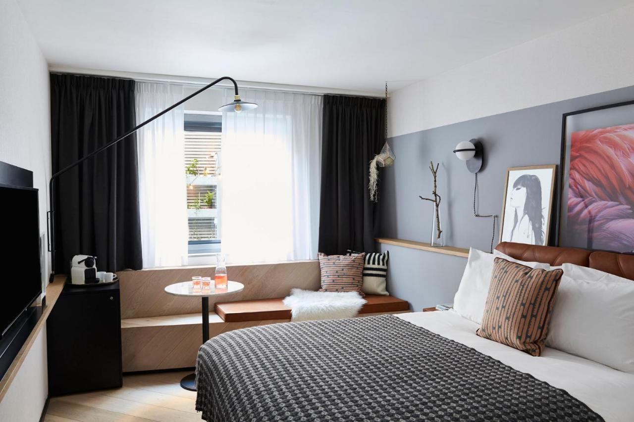Premium King Room