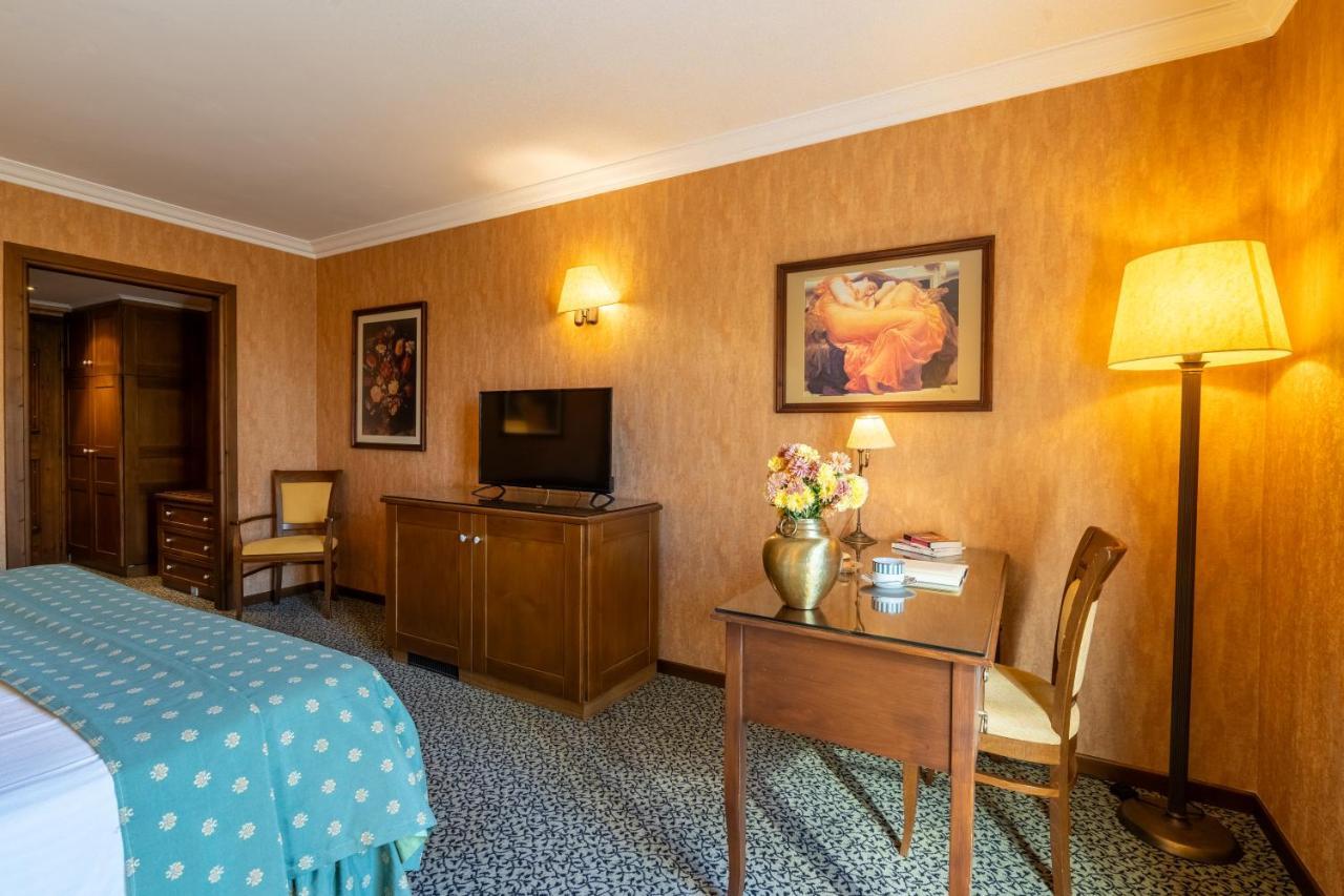 Superior Suite