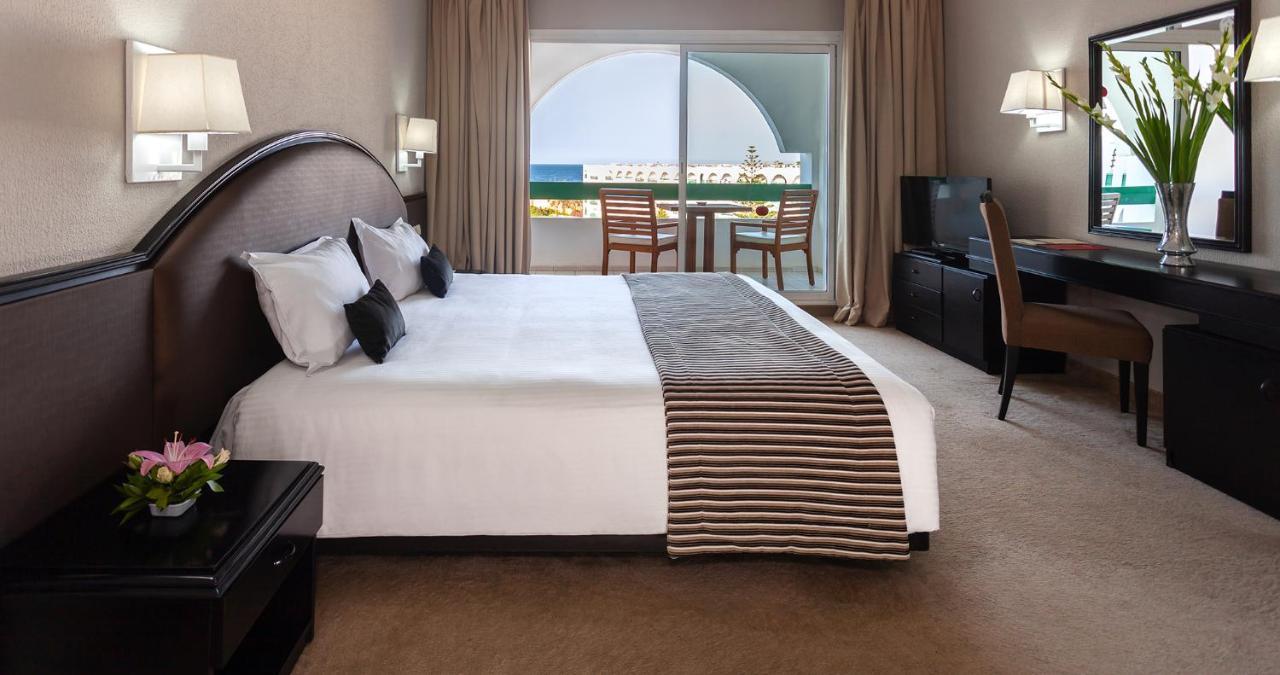 Triple Room with Sea View