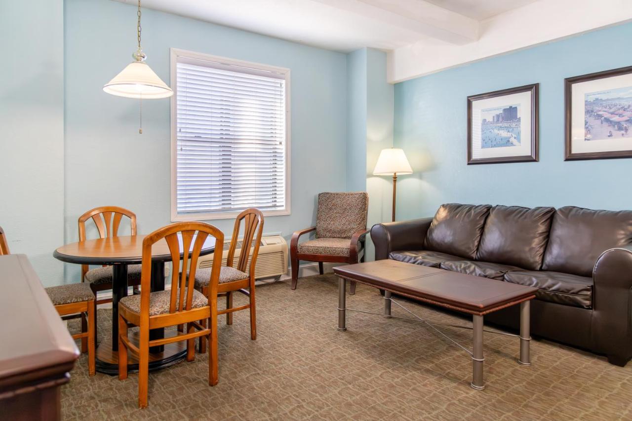 One-Bedroom Suite