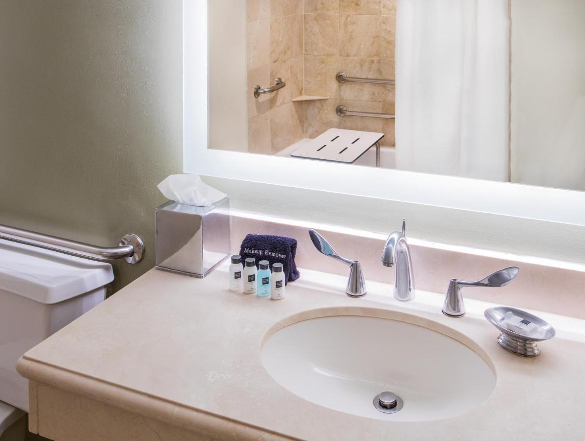 Chambre Lit Queen-size - Accessible aux Personnes à Mobilité Réduite