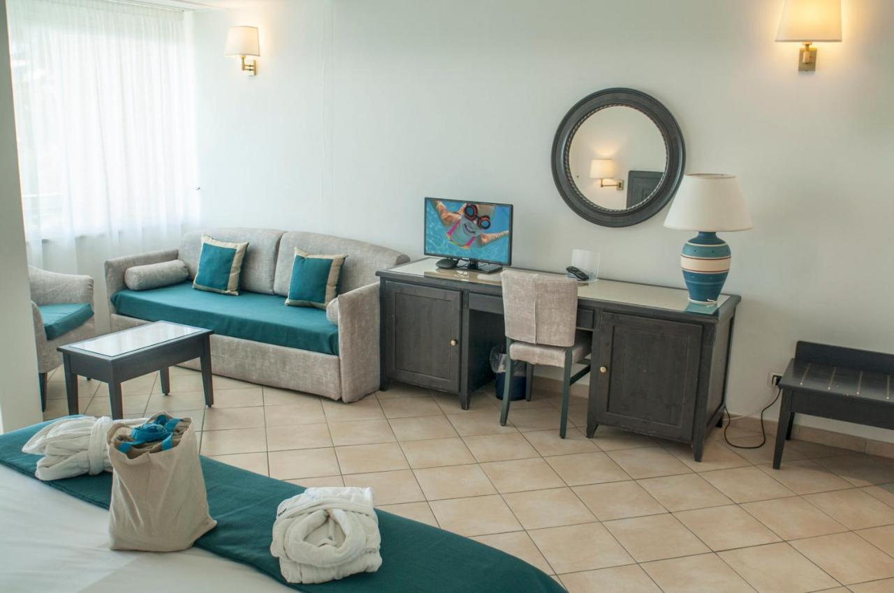 Double Room with Balcony and Sea View