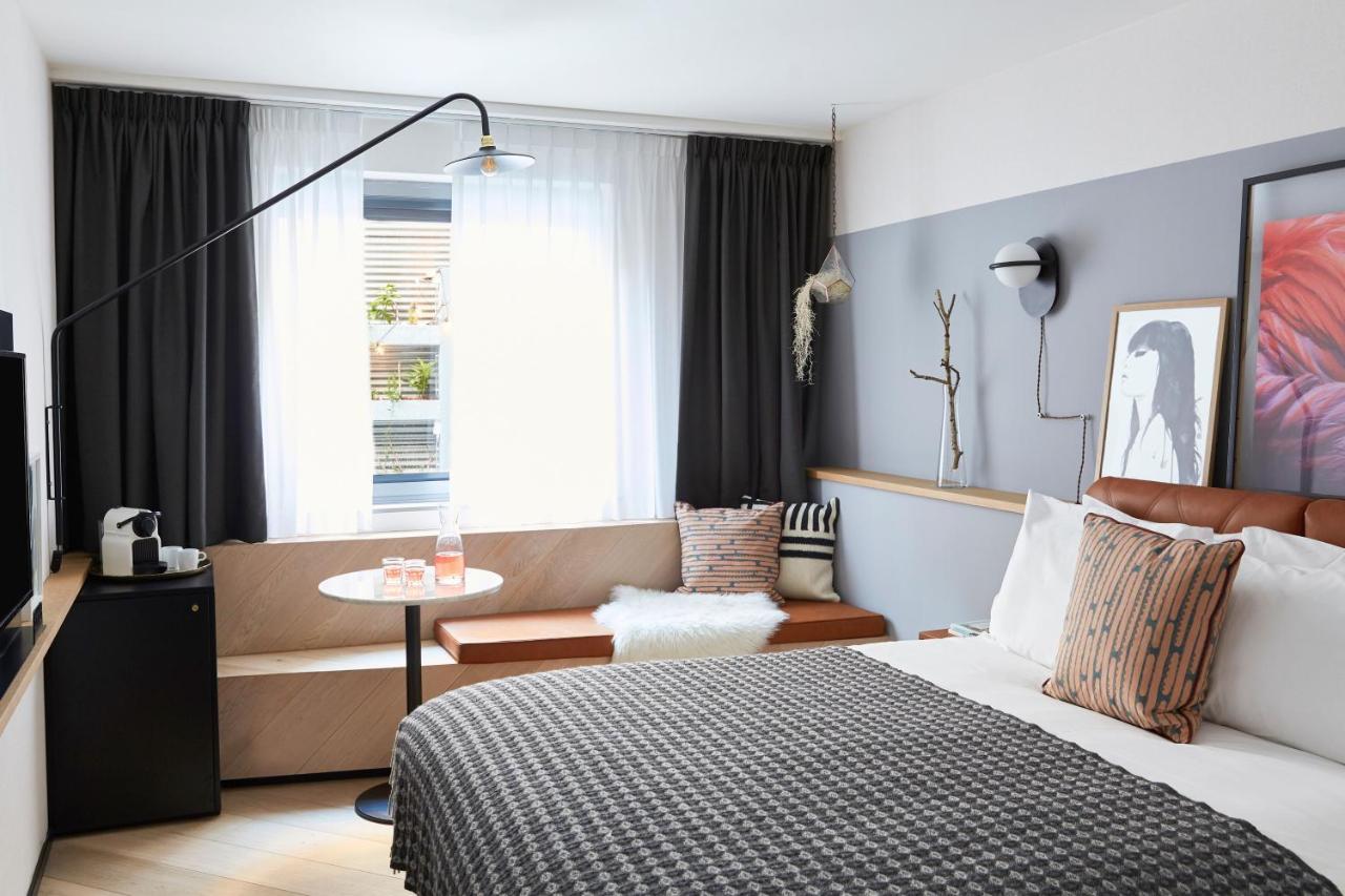 Premium King Room