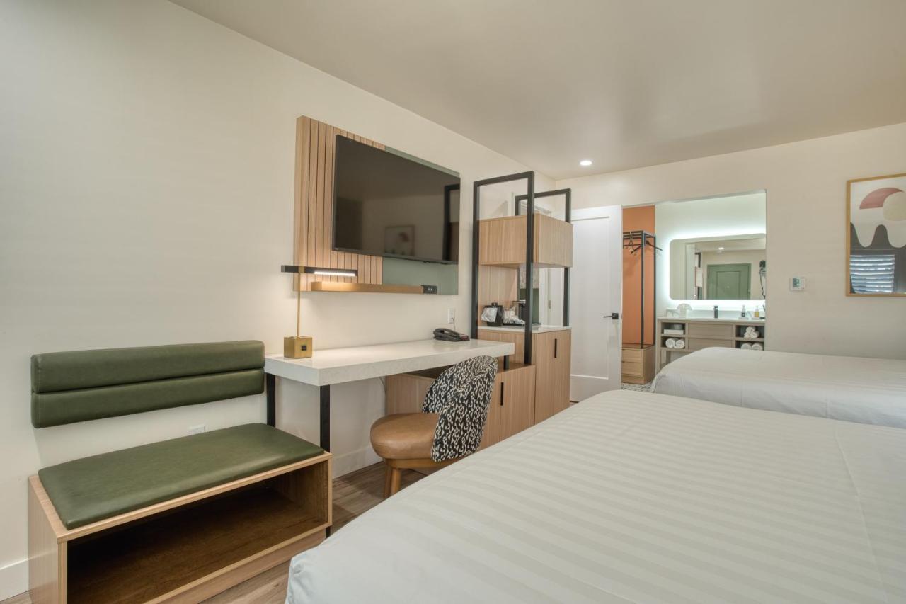 Deluxe Family Suite