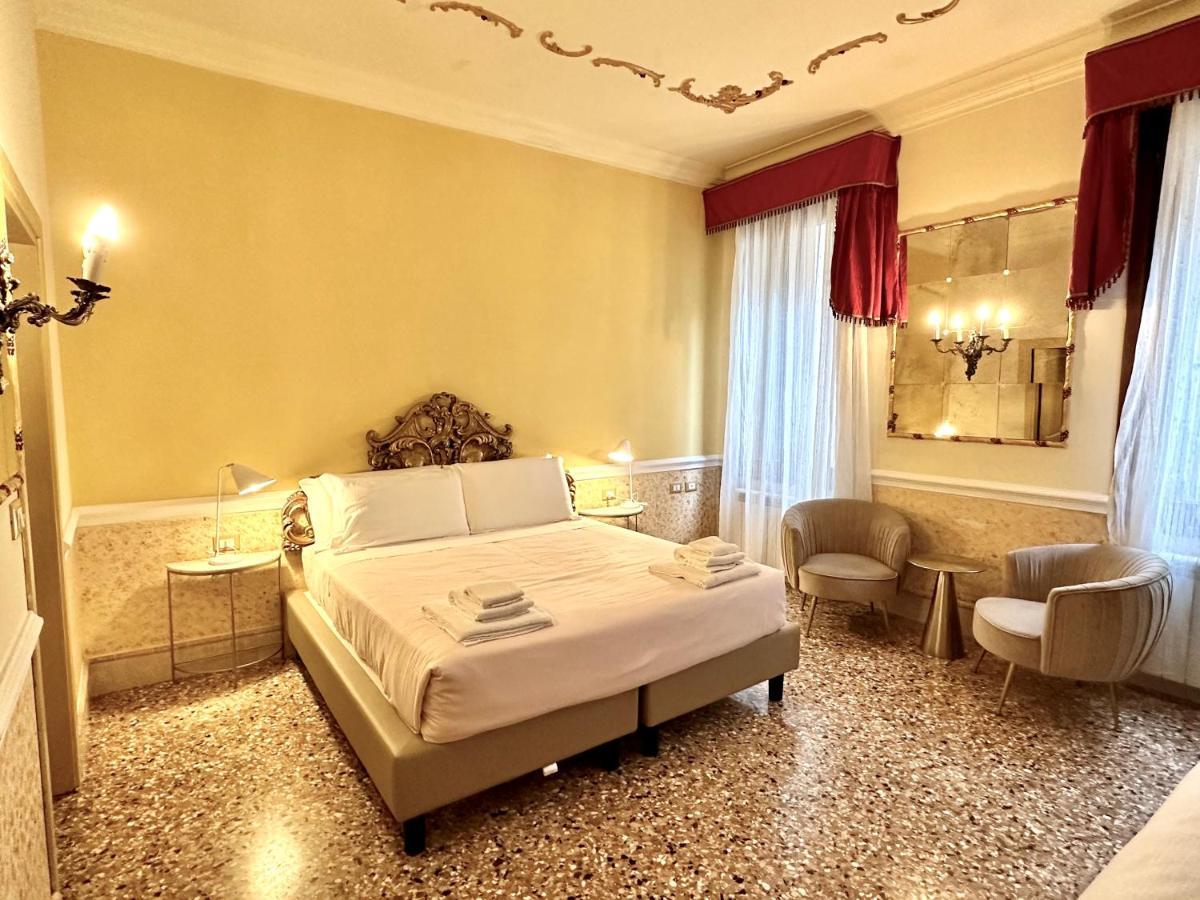 Deluxe Room,1498804195:JPEG