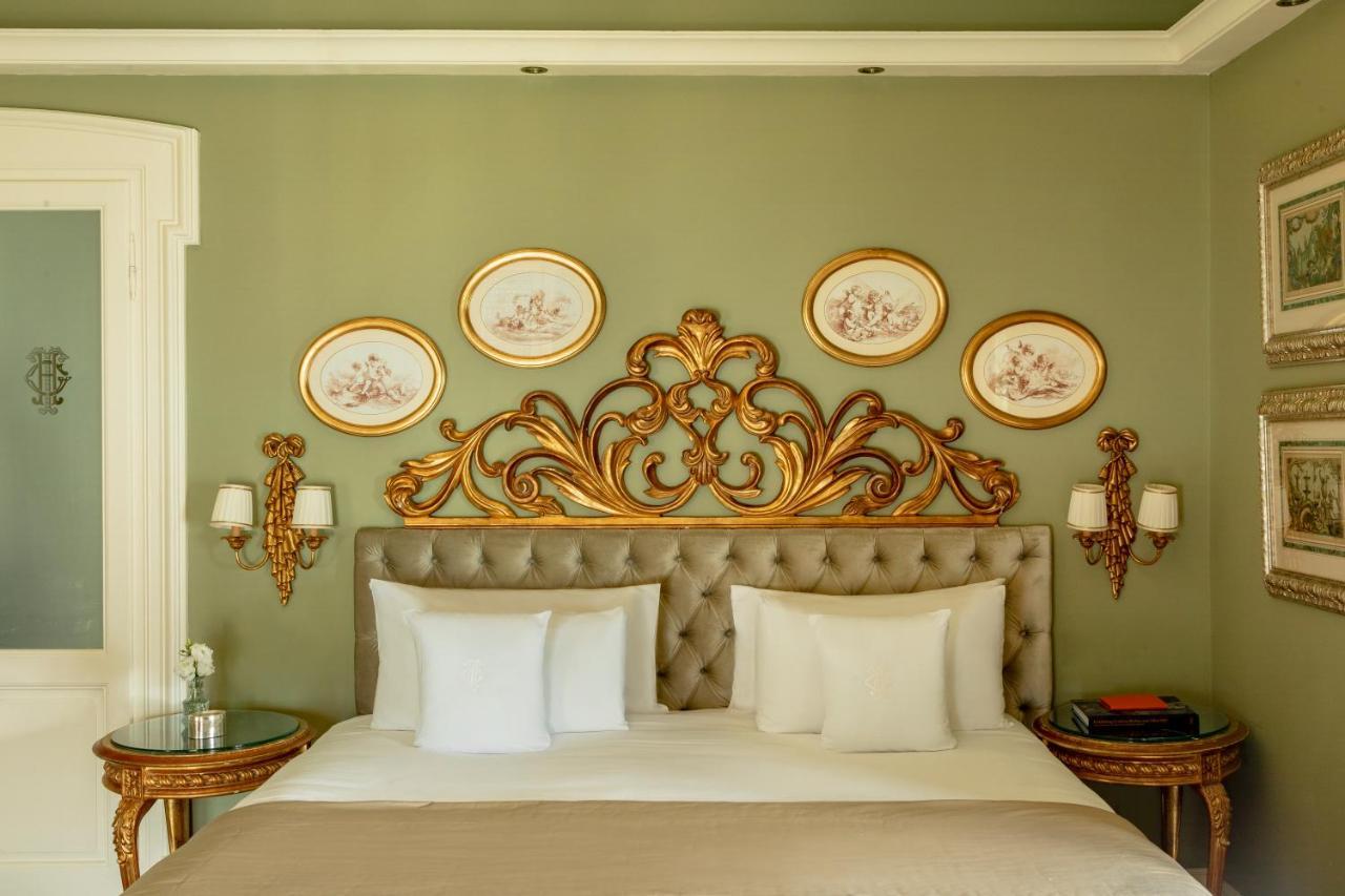 Deluxe Double Room with Lake View