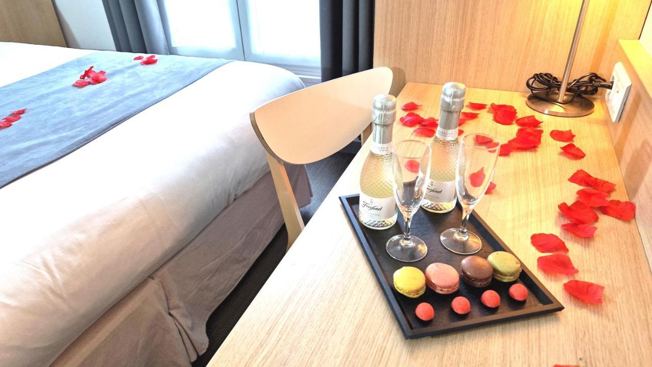 Superior Room Paris Romantic