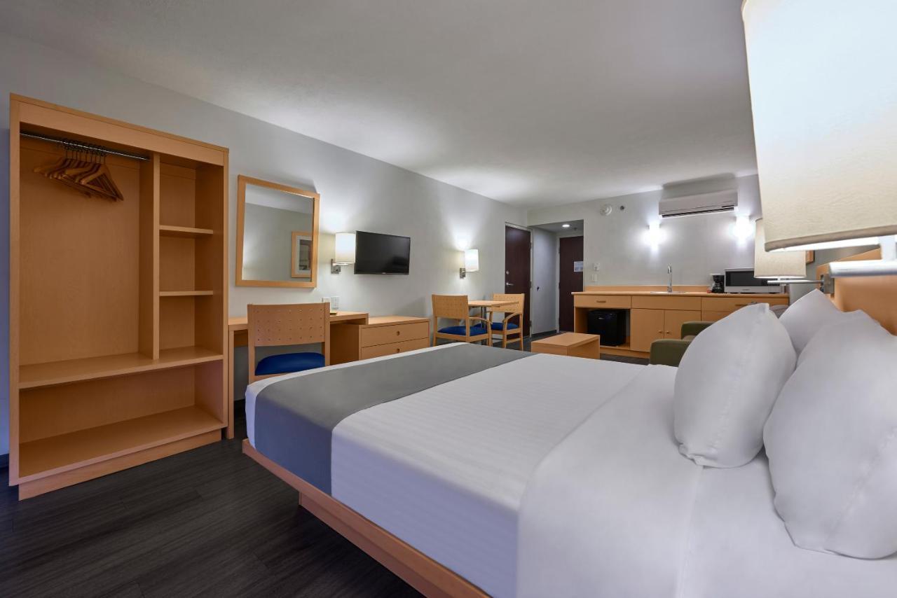 Queen Suite with Sofa Bed