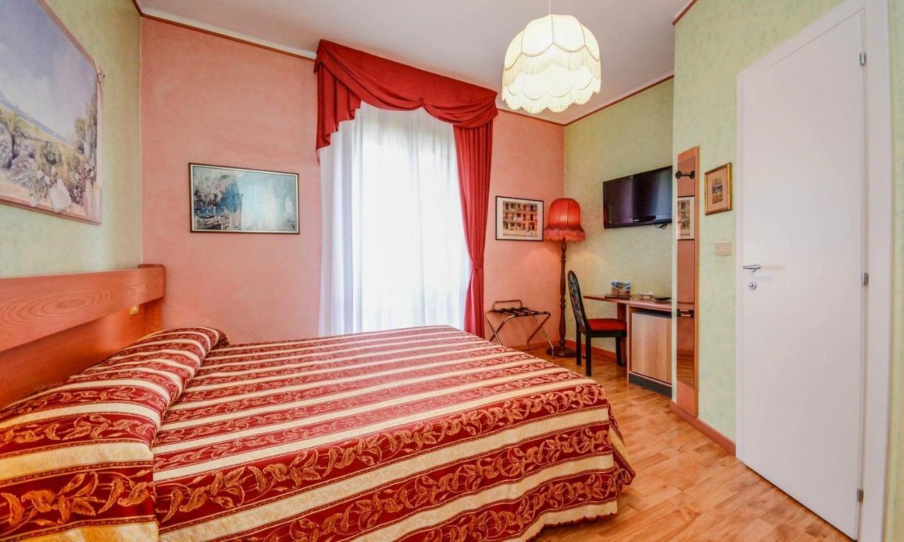 Standard Doppel-/Zweibettzimmer mit Balkon