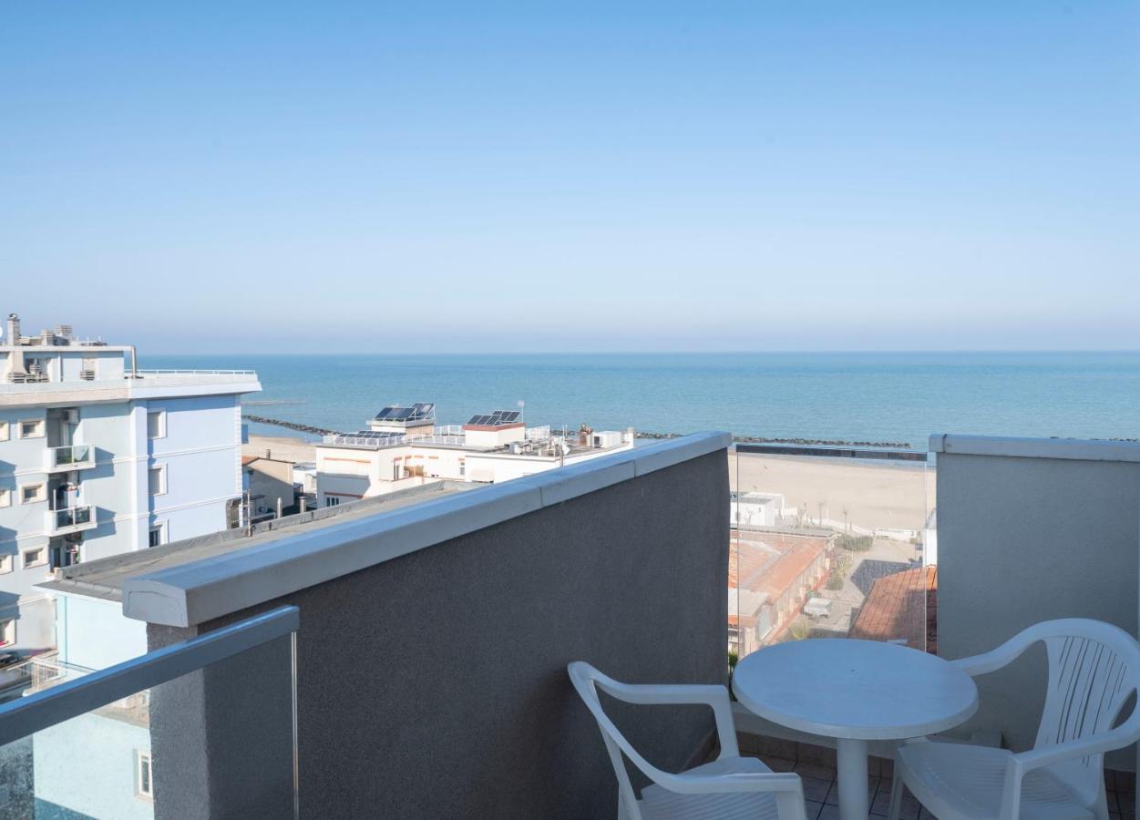 Standard Triple Room Sea View,1498684351:JPEG
