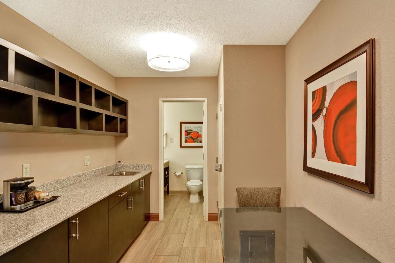 King Studio Suite