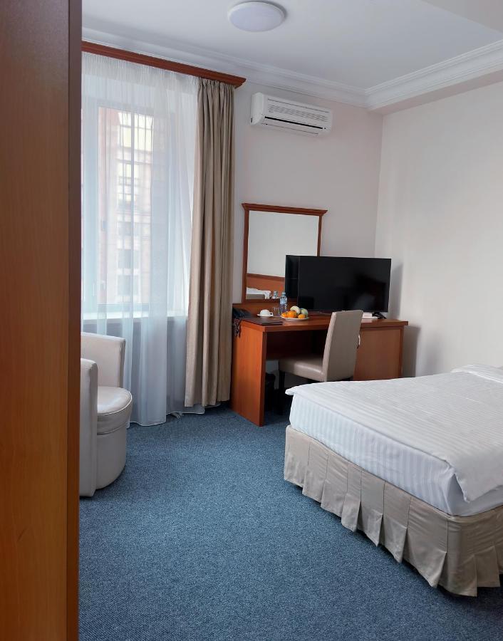 Standard Single Room,1520978950:JPEG