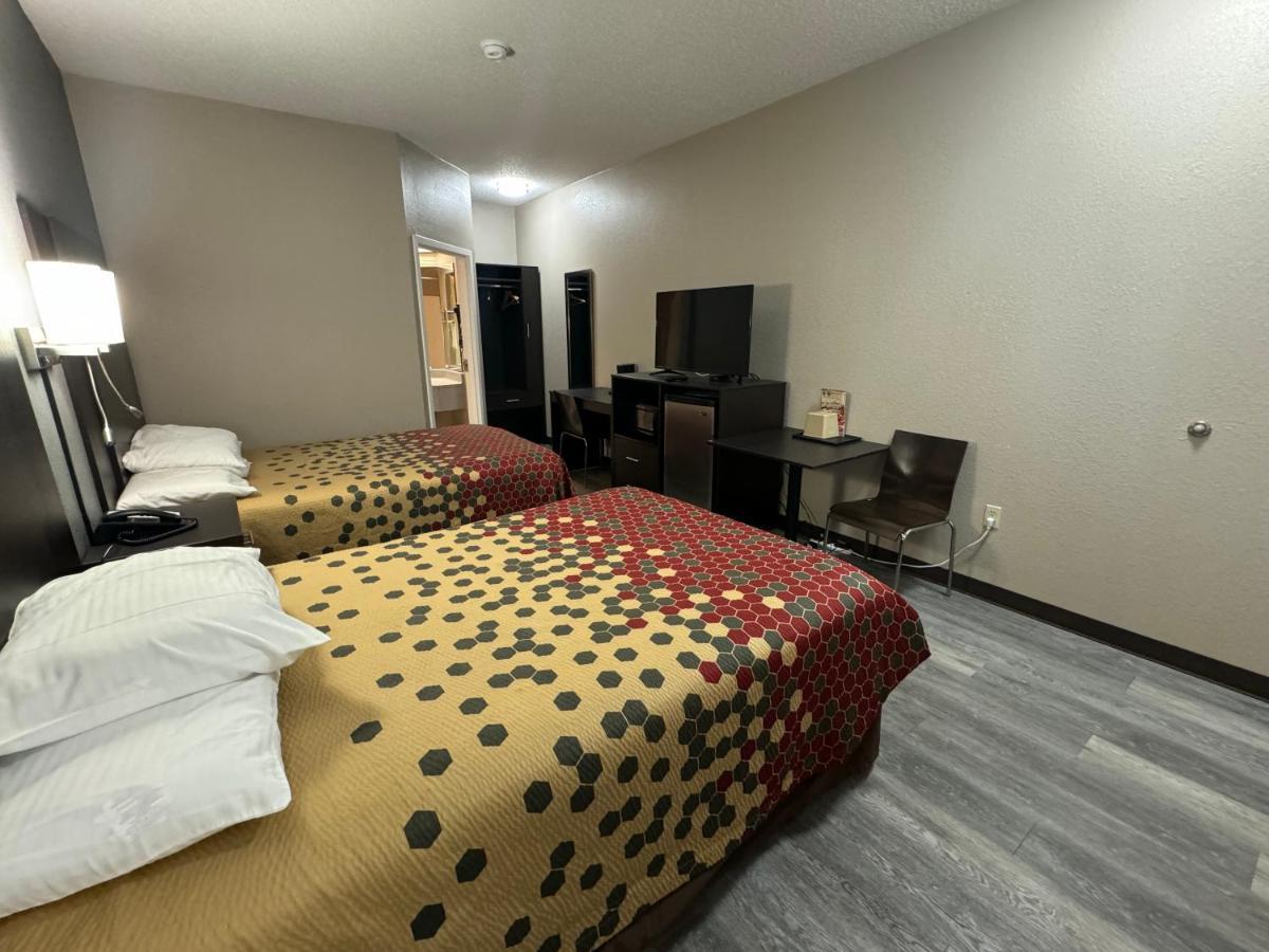 Double Room with Two Double Beds - Non-Smoking