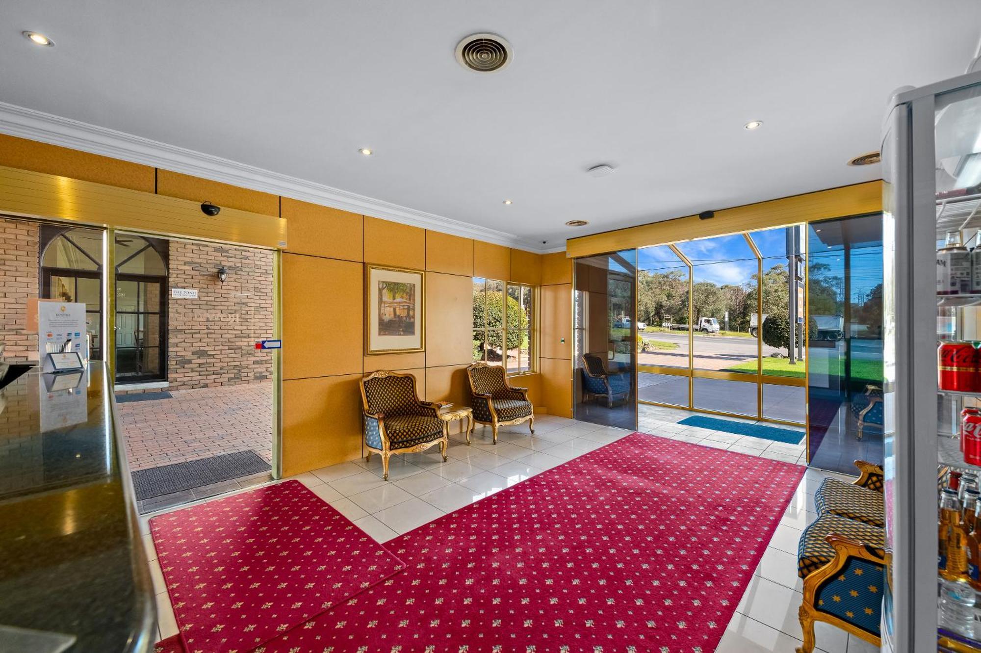 Executive Twin Suite