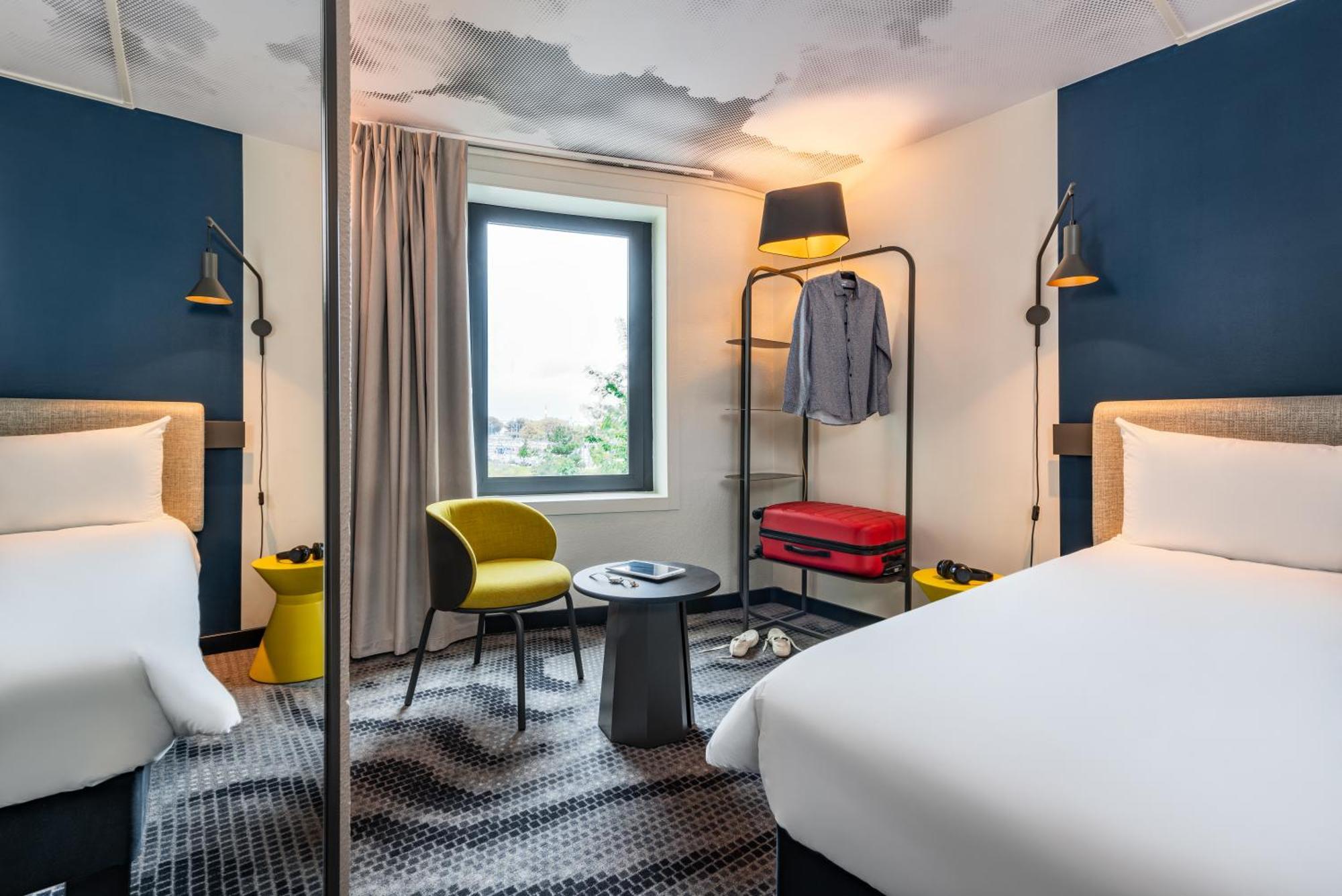 Standard Room with One Double Bed and Two Single Beds