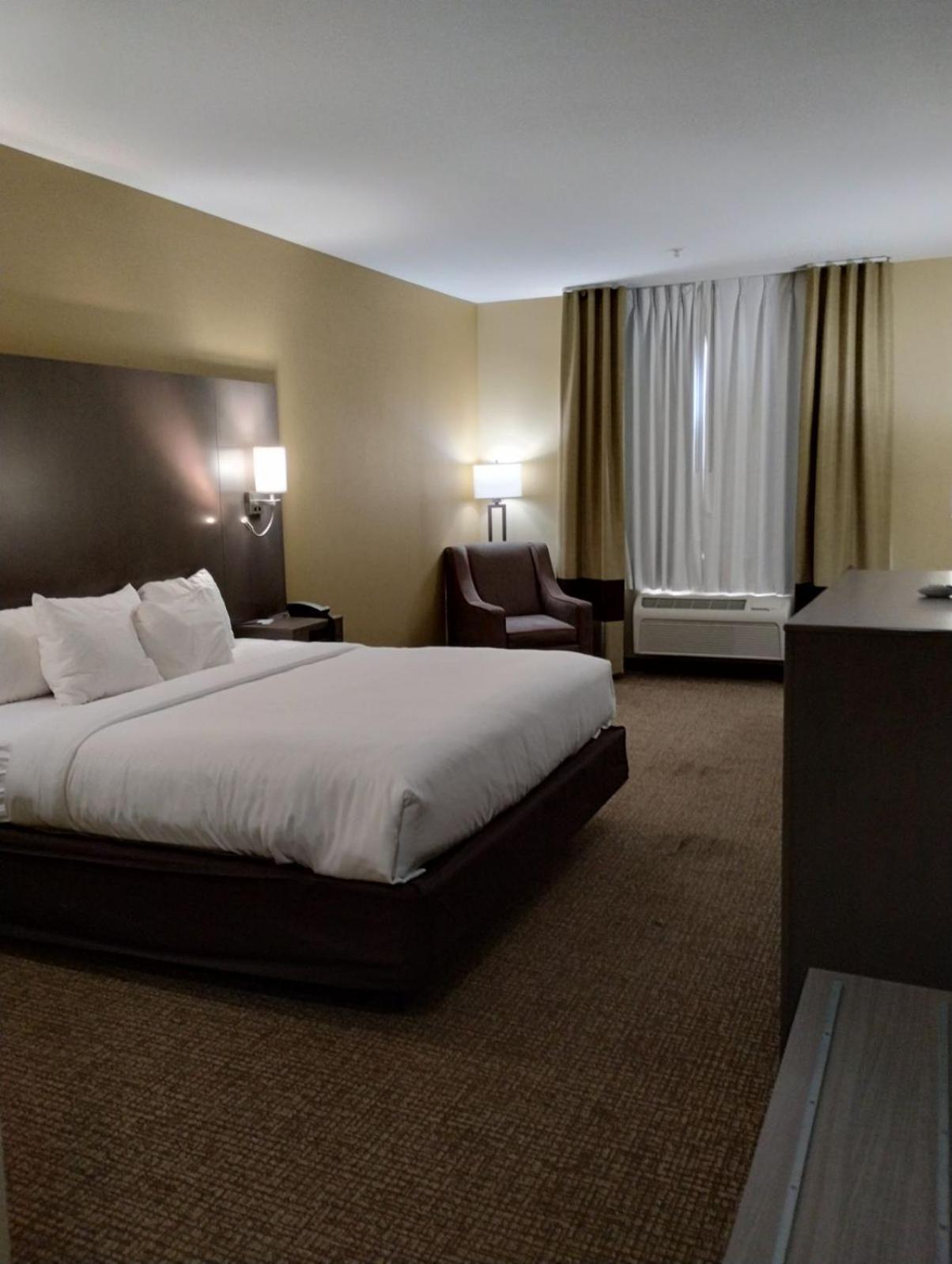 King Room - Non-Smoking
