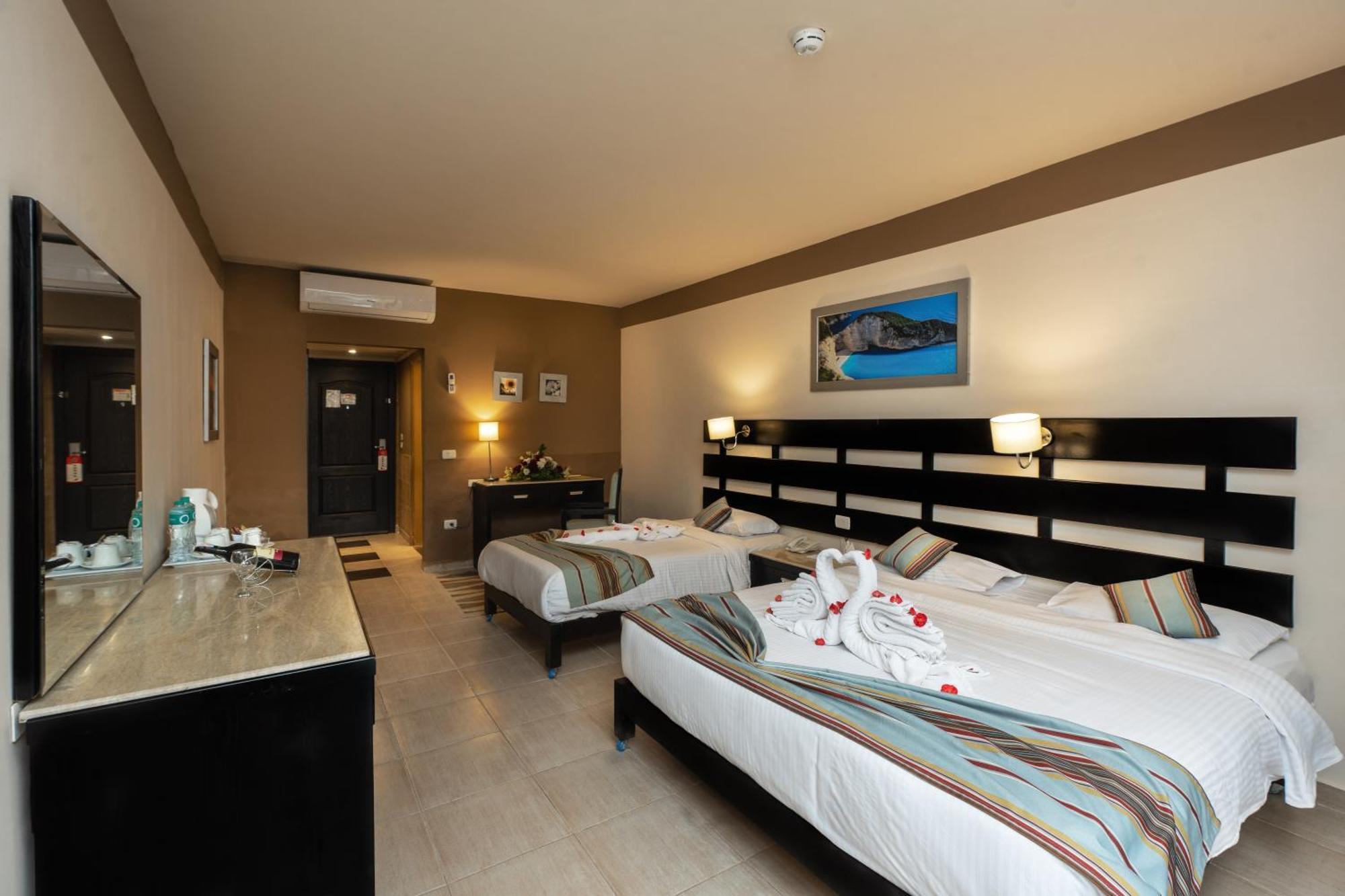 Standard Double or Twin Room with Balcony,1499928901:JPEG