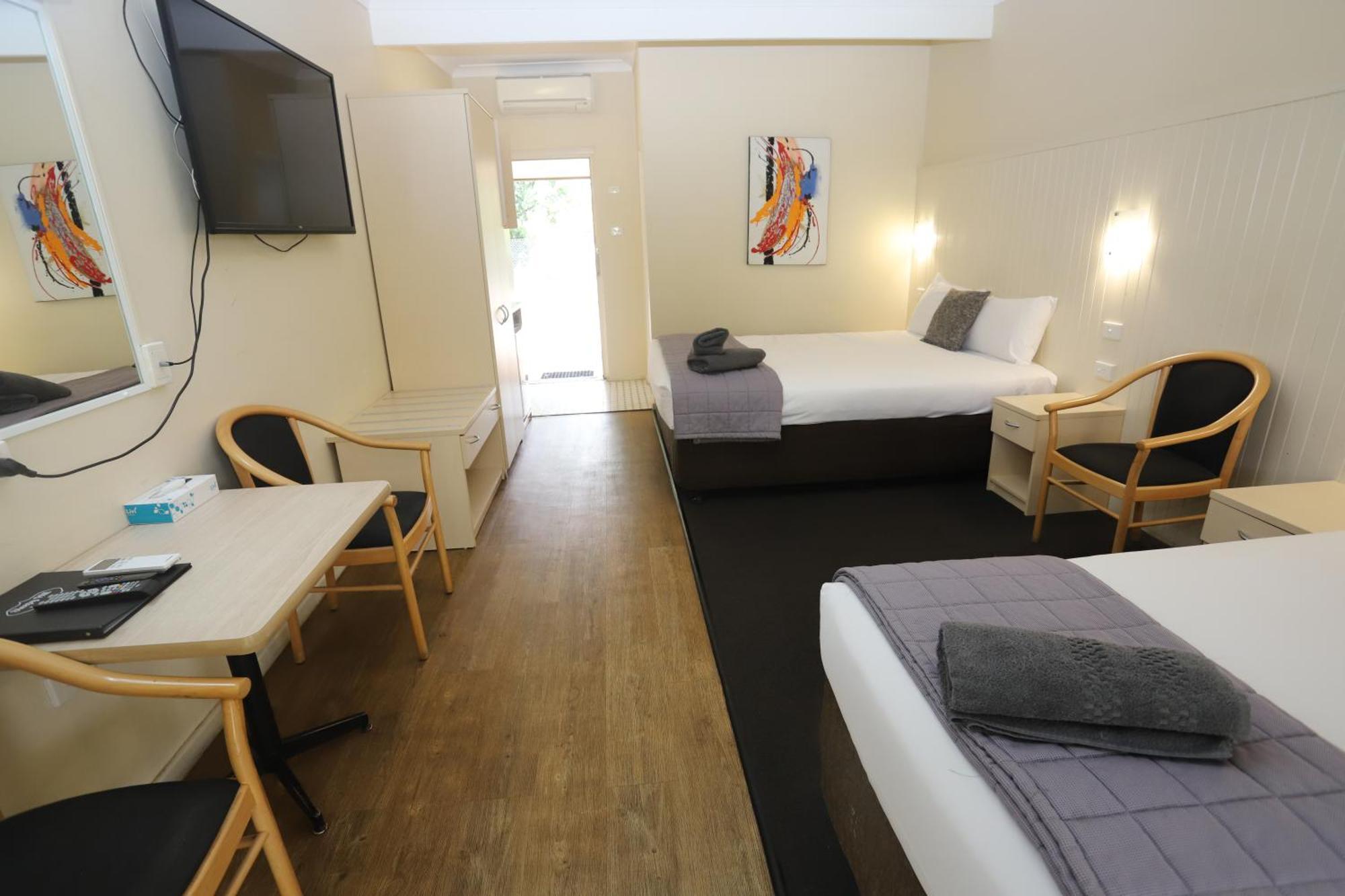 Twin Room QS- Non Pet Friendly