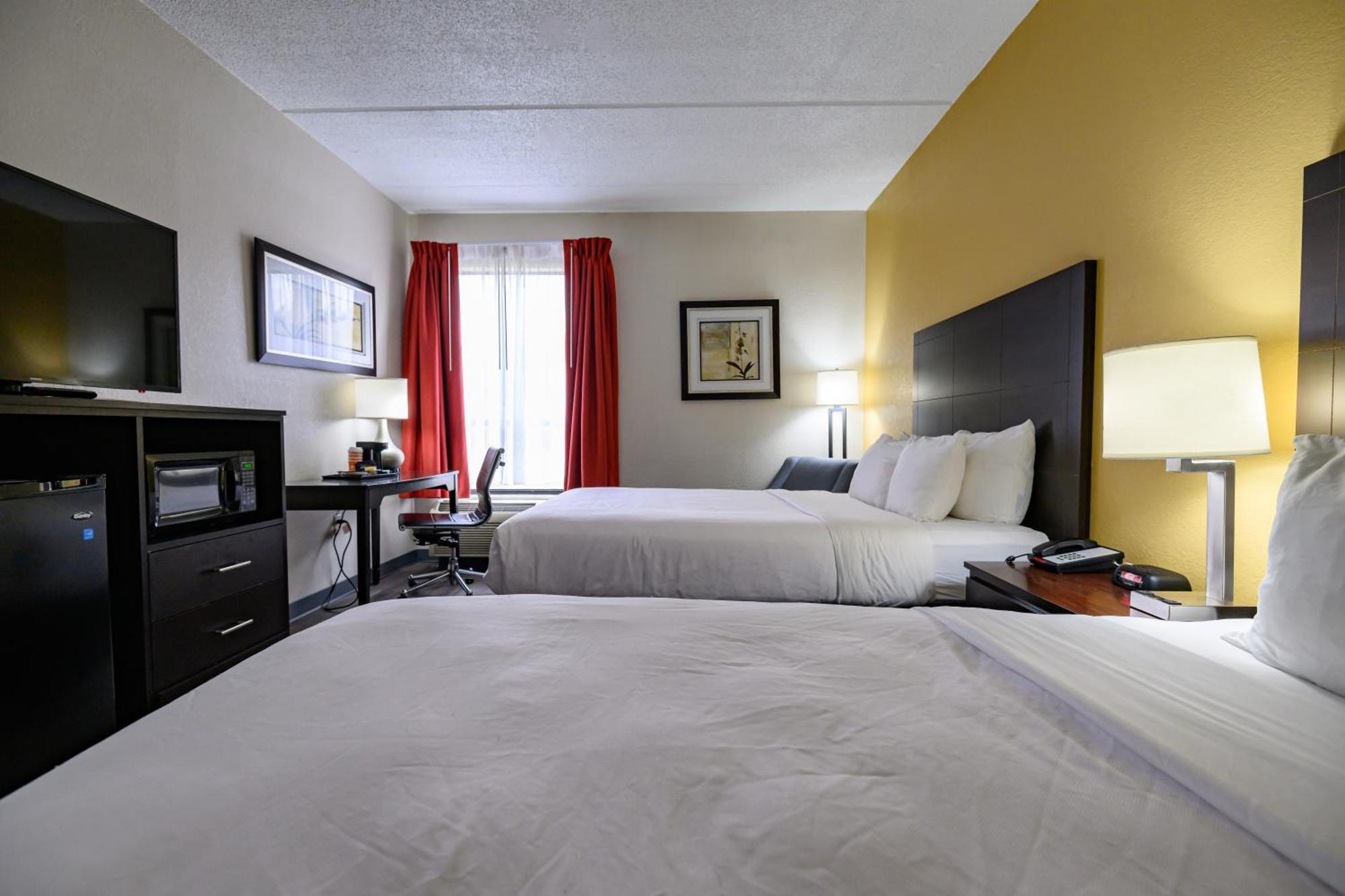 Queen Room with Two Queen Beds - Mobility Accessible/Non-Smoking