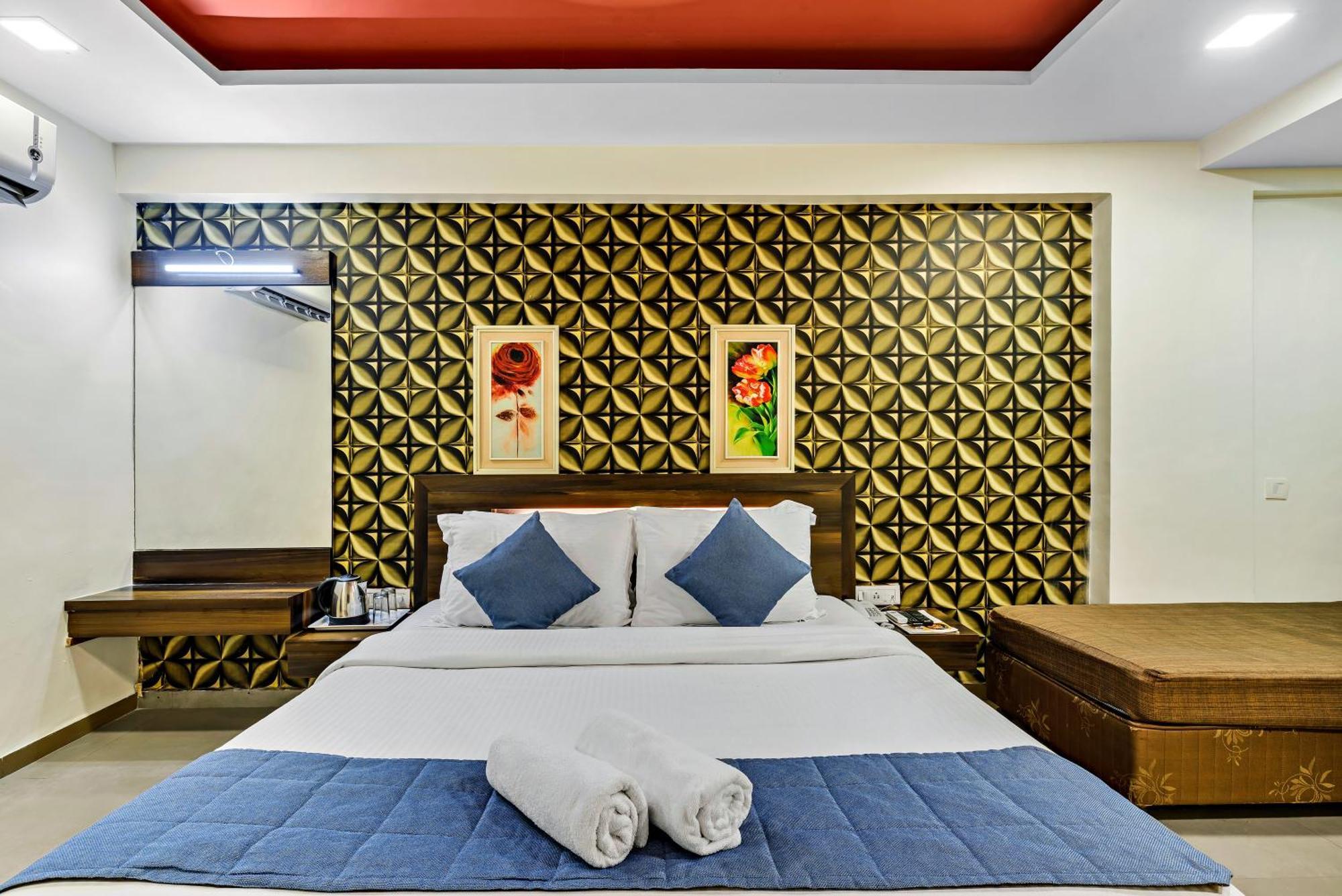 Royal Executive Room