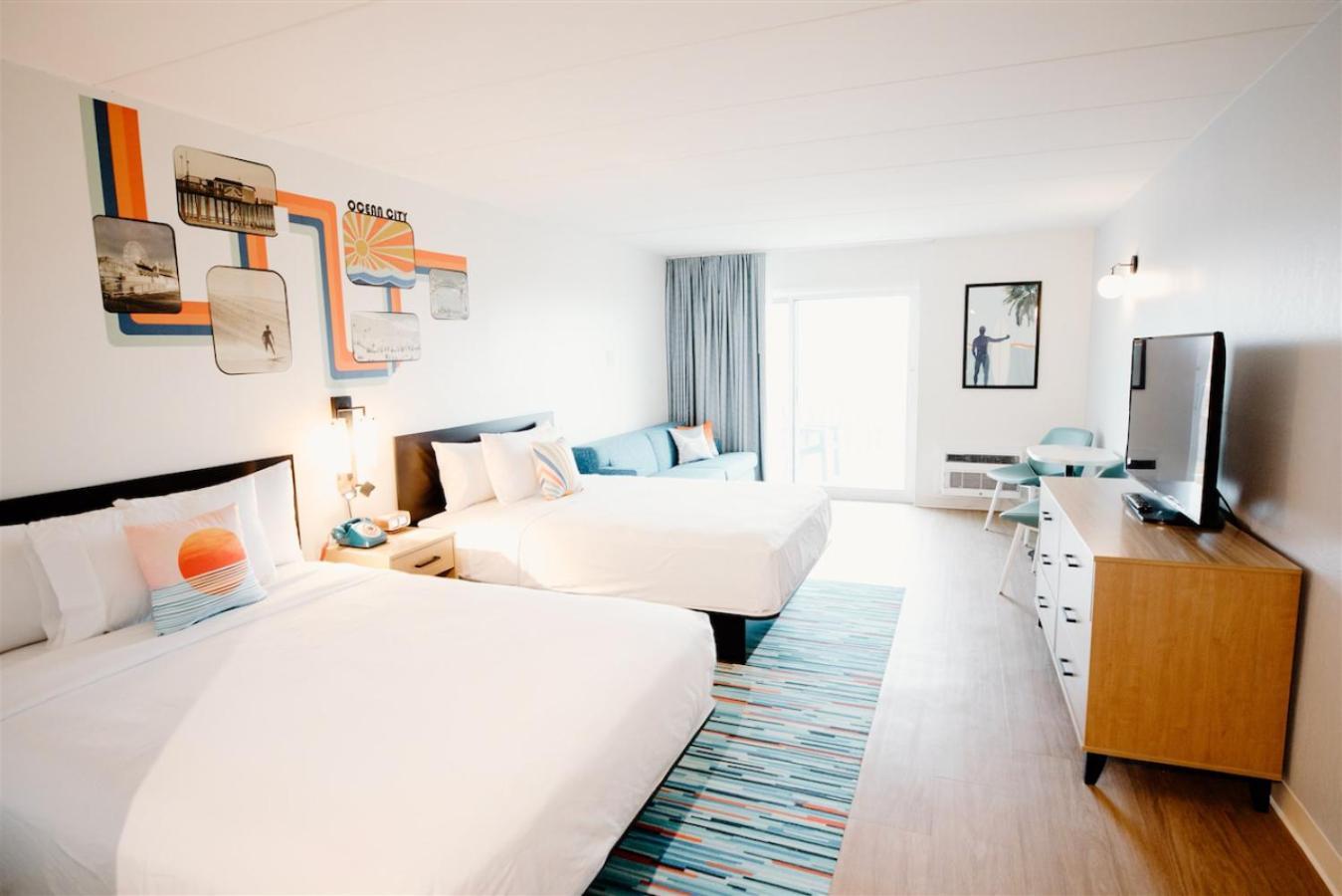Partial Ocean View Room with Sofa Bed and Balcony - Disability Access