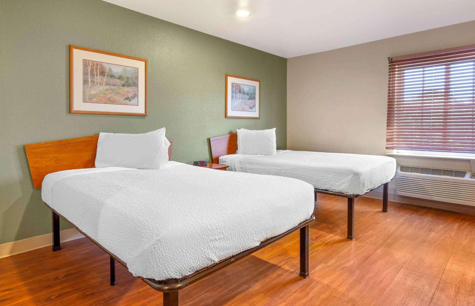 Double Room with Two Double Beds - Non-Smoking