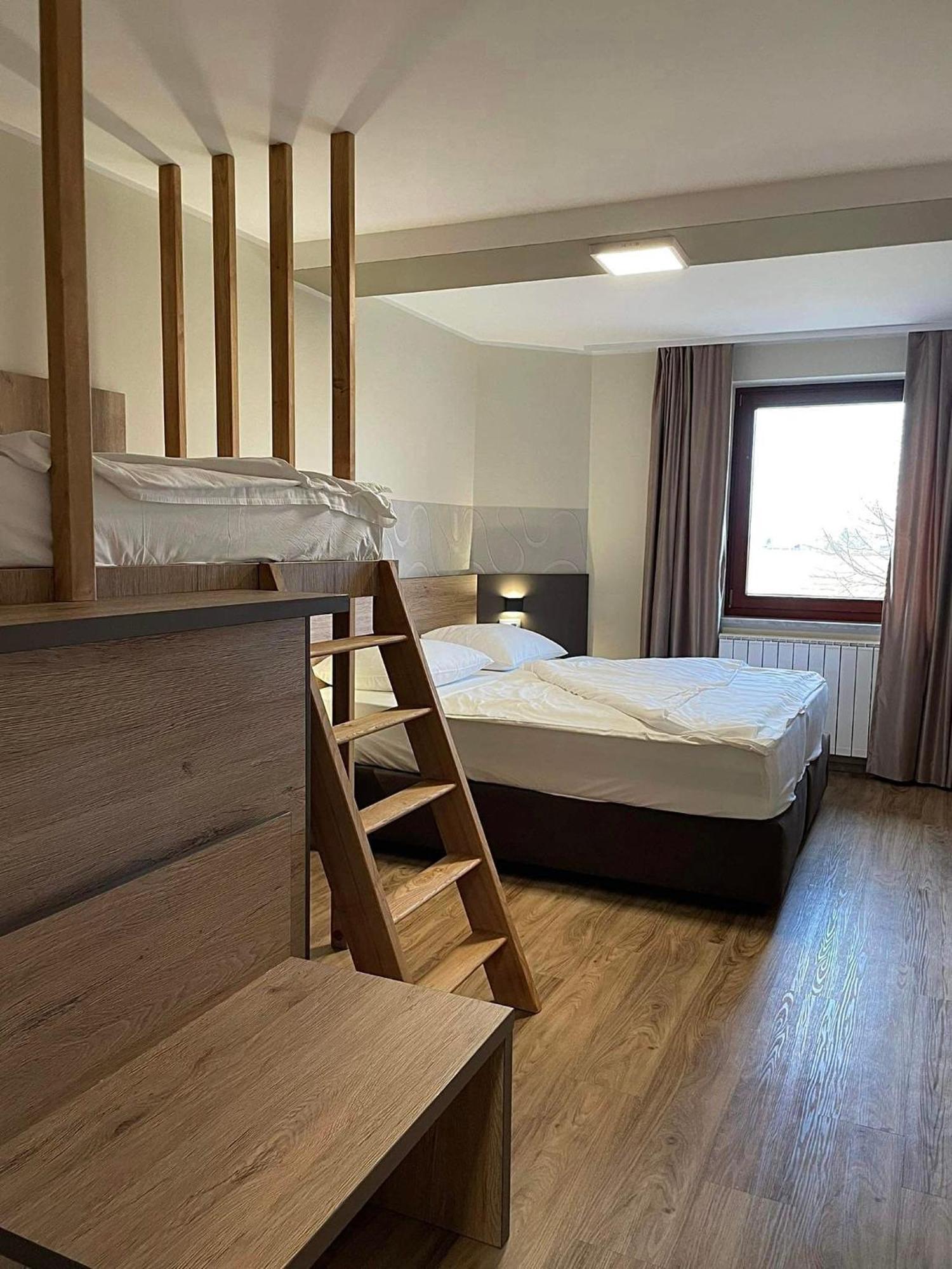 Dreibettzimmer