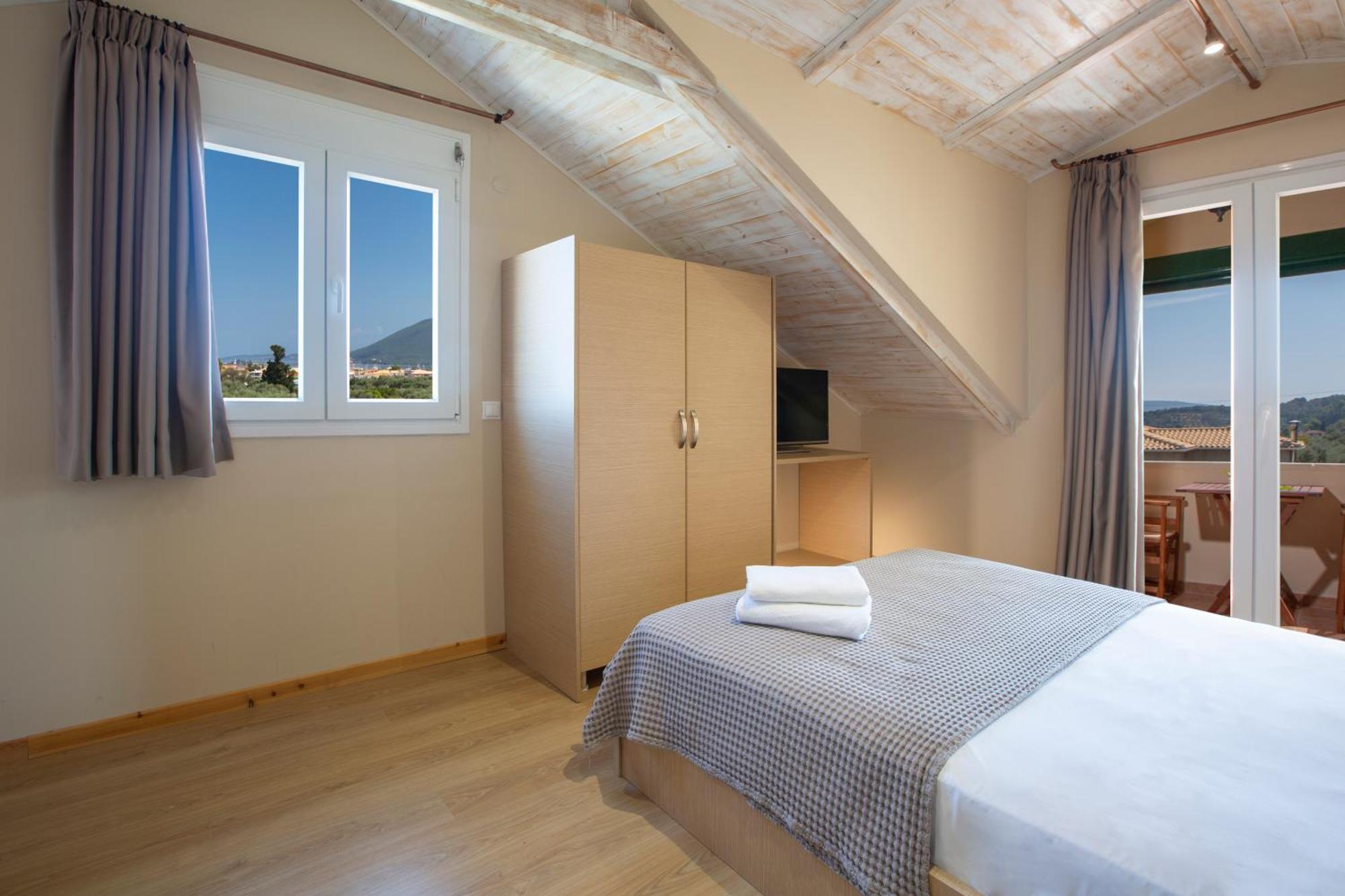 Deluxe Family Maisonette