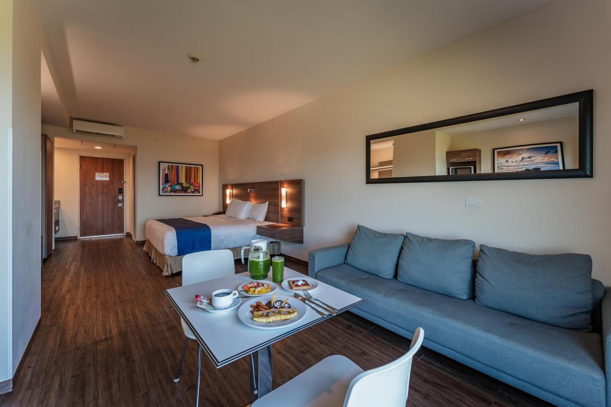 Junior Suite King Bed