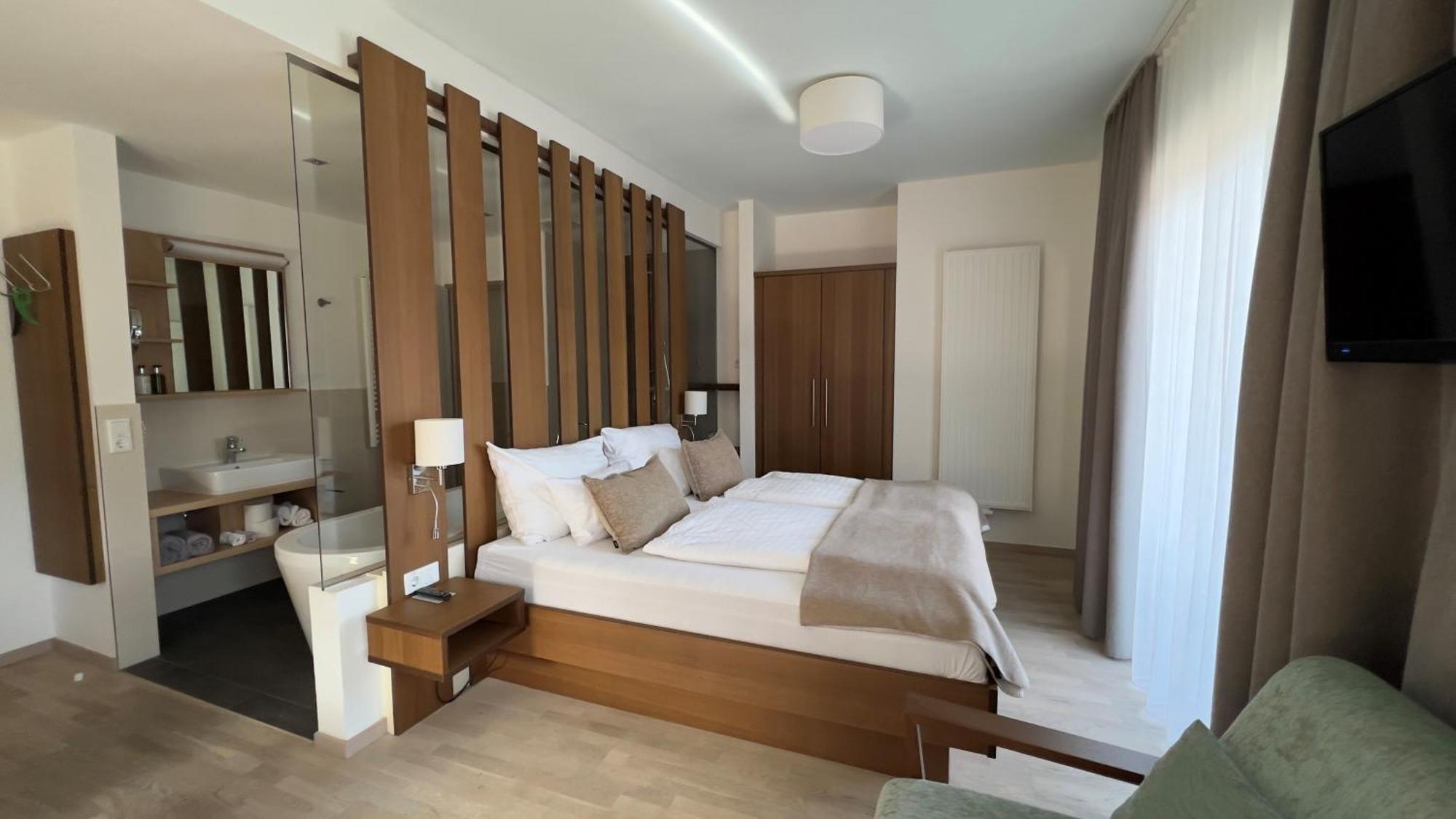 Deluxe Apartment mit Seeblick (3 Erwachsene)