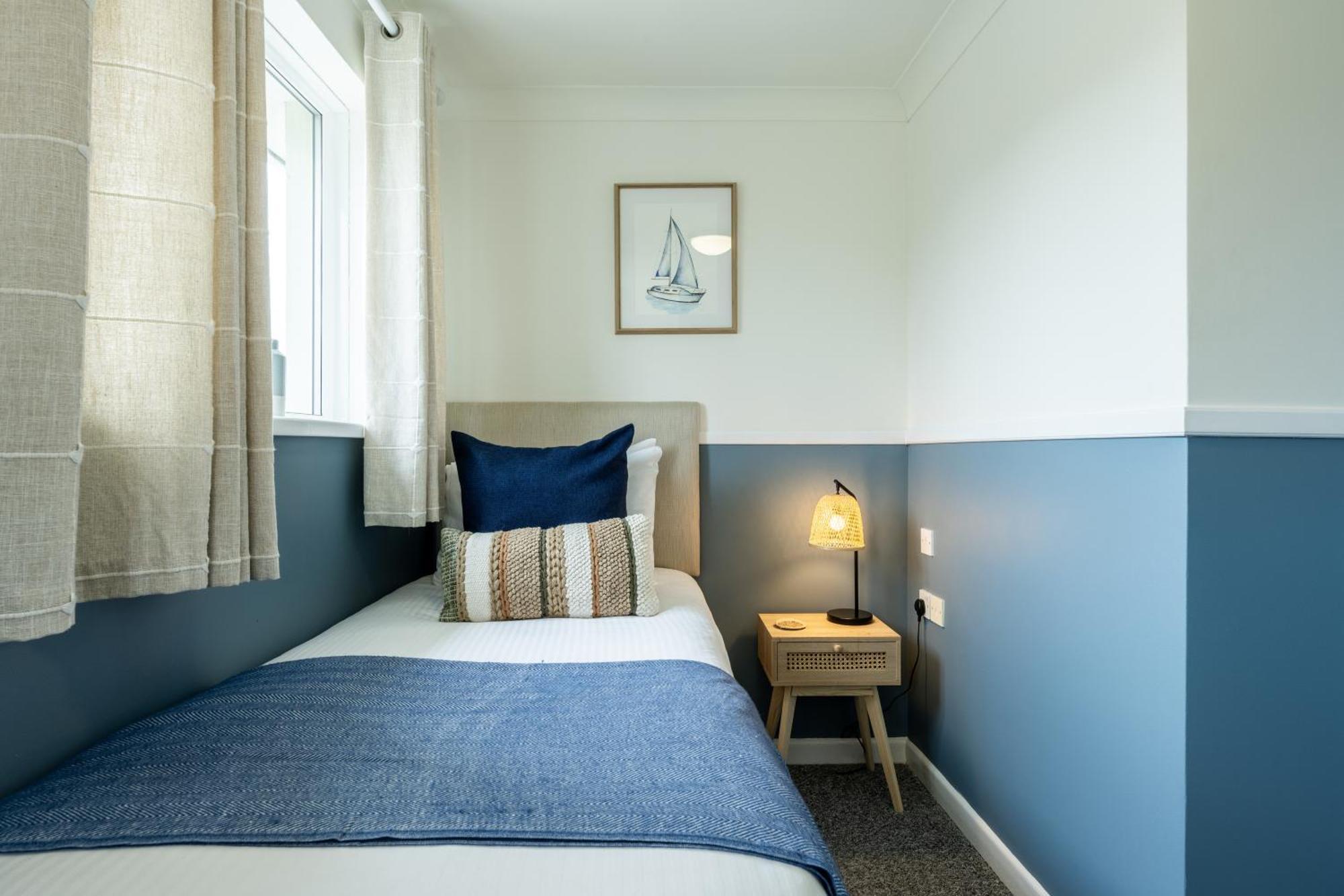 Single Room with Private Bathroom